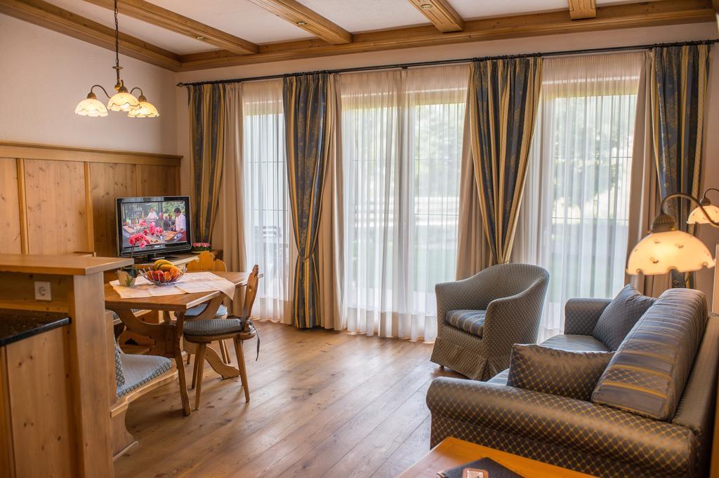 Abanico Appartements Seefeld in Tirol Pokoj fotografie